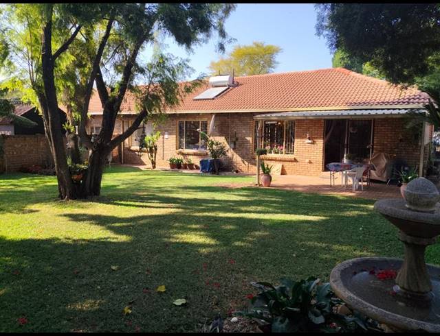 2 BEDROOM HOUSE FOR SALE IN NINAPARK